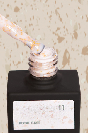 NAILSOFTHEDAY Potal Base 11 – mleczna baza ze złotymi holograficznymi płatkami, 10 ml